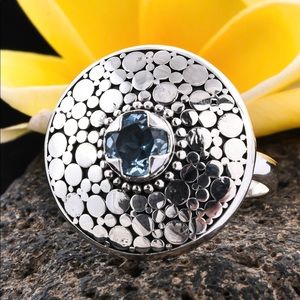 Beautiful Bold Sky Blue Topaz Sterling Silver Ring